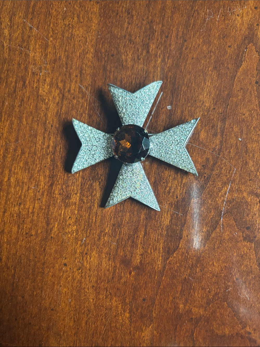 Source Unknown Silver Tone Maltese Cross Brooch with Amber Center